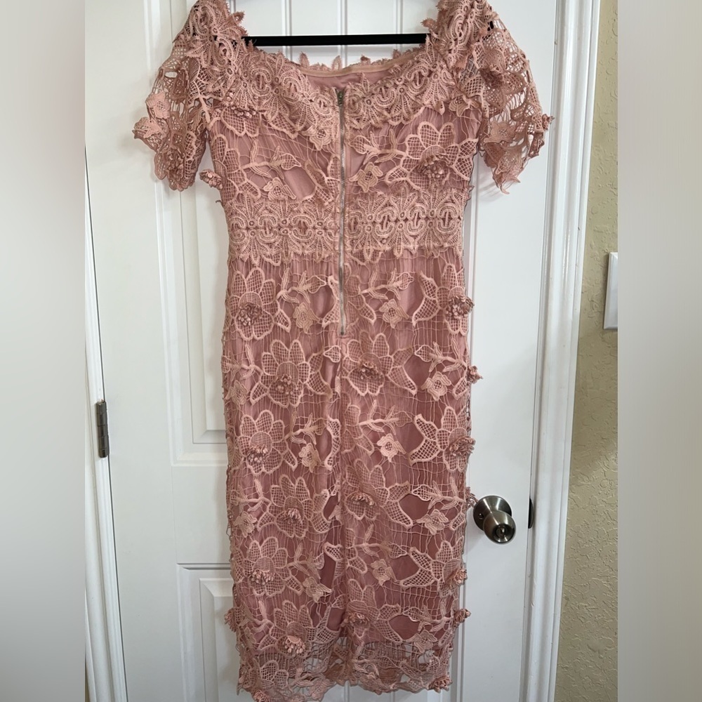 Just me Lace Dress - Picture 2 of 9